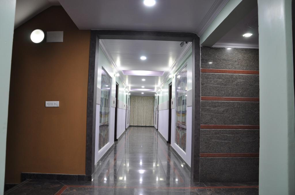 Hotel Av Comforts Bengaluru Zewnętrze zdjęcie